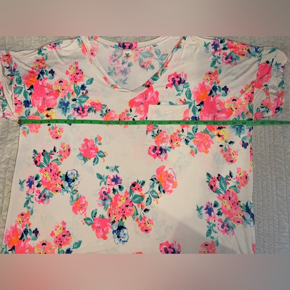 Sew In Love V-Neck Bright Neon Floral Top size 3X - Picture 3 of 6